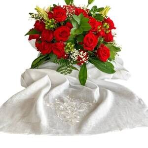 NEW CROWN LINEN victorian scarf table runner in white